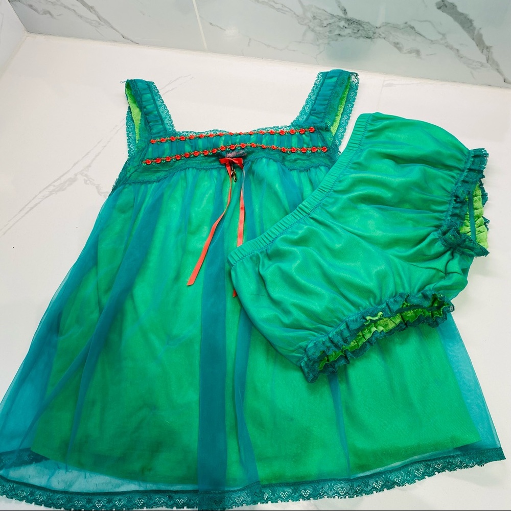 Victoria’s Secret Collection Nightie Set